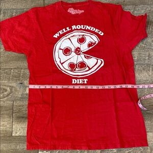 Red Short Sleeve Crewneck Tee with Pizza Design Size Large